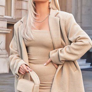 PrettyLittleThing - OATMEAL QUILTED OVERSIZED BLAZER & DRESS - MOLLY MAE COLLAB